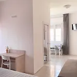 Santa Barbara & ホテル