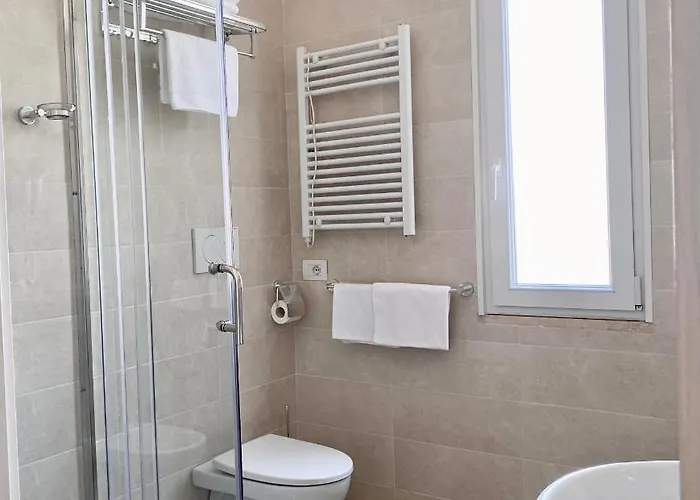 Santa Barbara & Hotel 3*