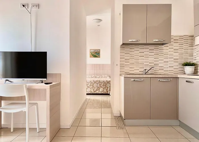 Santa Barbara & Hotel