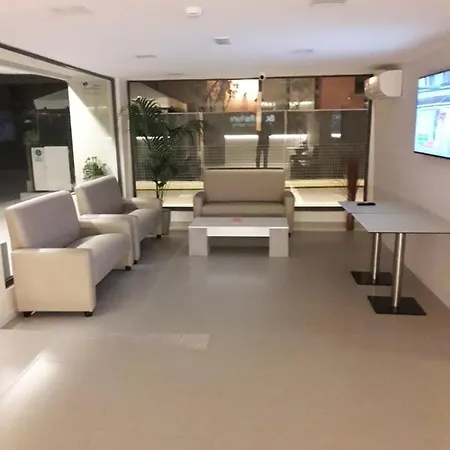 Santa Barbara & Hotel 3*