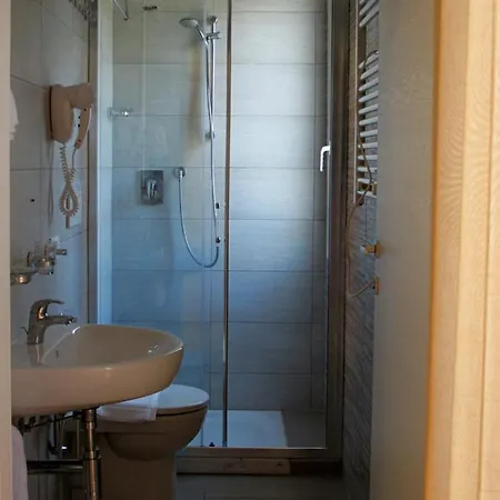 Santa Barbara Hotel&apartments 3*