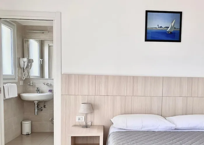 Hotel Santa Barbara & 3*